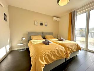 Duplex Penthouse Prime Location - San Ġiljan - 2