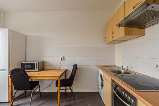 Enjoy your stay with DKN - Mon-Sun - Late night check-in - Multilanguage - Leipzig Grünau - Witamy serdecznie - Lipsia - 2