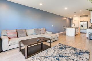 Near Parks and Golf Surprise Home with Pool Access! - Surprise - 6