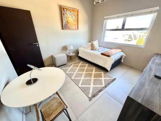 Chinook 3 Bedroom Penthouse Apartment - Swakopmund - 6