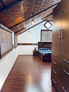 Private Room Near ISHA by Shivalaya - Alāndurai - 7