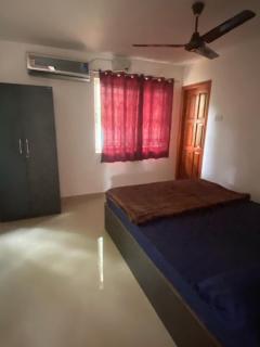 Private Room Near ISHA by Shivalaya - Alāndurai - 3