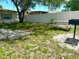 King Studio 10 Min To Beach J09 - Clearwater - 3