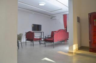 Modern 2-Bedroom Flat in Central Ouakam, Dakar - Dakar - 9