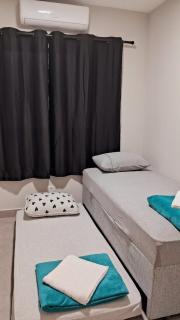 Casa no Corredor Turístico em Condomínio Fechad0 - Foz do Iguaçu - 8