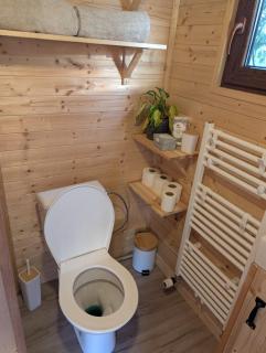 Bee house - - 5