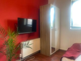 Relax in this Cozy room in Dagenham - Dagenham - 2