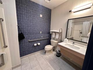 Spark by Hilton Guilford - Guilford - 4