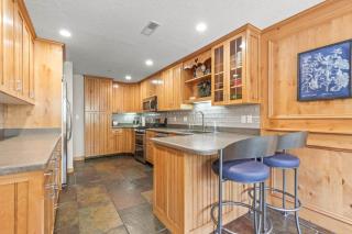 Zermatt Luxury Chalet Sleeps 14! - Midway - 4
