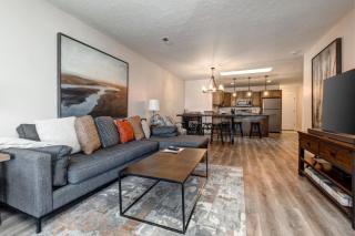 Prospector Square Designer Retreat - Park City - 4