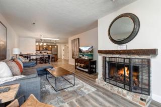 Prospector Square Designer Retreat - Park City - 3