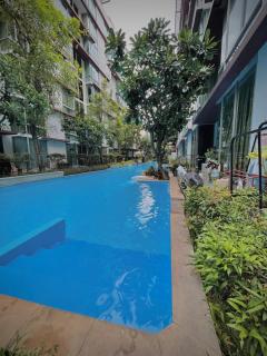 Condo with Pool View & Great Amenities Bangkok - - 5