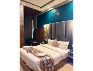Hotel Royal Palm Inn होटल रॉयल पाम इन्न - Ayodhya - 5