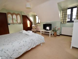 2 Bed in Winfrith Newburgh DC018 - Winfrith Newburgh - 1