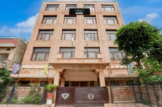 Super Collection O Rai Ka Bagh Near Railway Station Formerly Pioneer Plaza - Jodhpur - 0