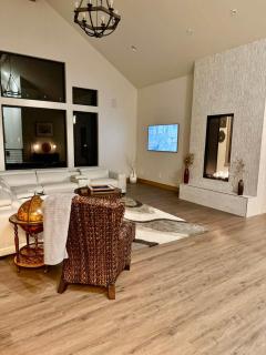 Serenity on Prospector 13! Suncadia home with EV chg - 2