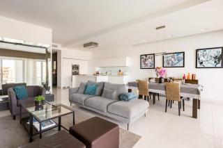 Luxury Sea View Apartment in Prime Location - San Ġiljan - 9