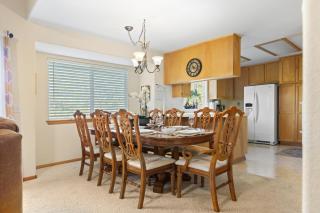 Alpine Retreat w Private Deck Views Outdoor Dining Alpen Drive by AvantStay - Lake Arrowhead - 2