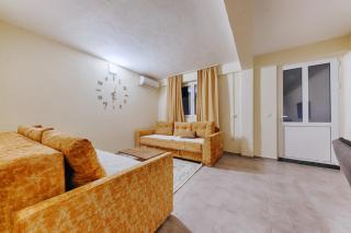 BUDVA FAMILY apart - 0