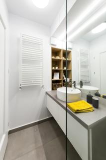 Charming downtown apartment with park view - Bucharest - 8