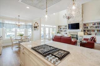 Family Ties Lakeside Retreat - Chapin - 7
