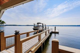 Family Ties Lakeside Retreat - Chapin - 5