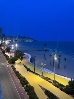 Casa Pepa con vistas y amaneceres en Benidorm - Benidorm - 6