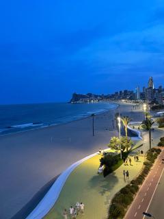 Casa Pepa con vistas y amaneceres en Benidorm - Benidorm - 7