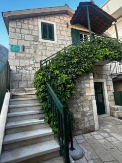 L&L Kamena House Apartments - Baška Voda - 9