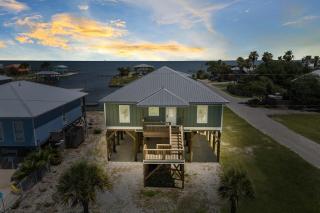 Sunshine Bay Beach House - 0