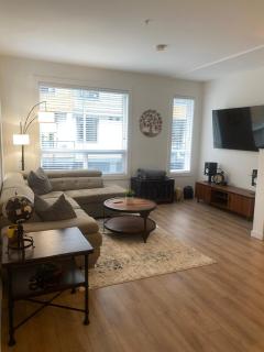 Stylish Three Bedroom Townhome - Squamish - 4