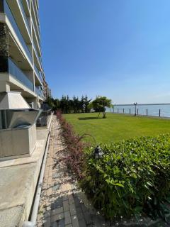 Mamaia Lakeside apartment by solid - 5