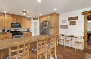 Moab Cozy Lane HotTub & Game Room with Pool Table - 2