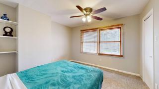 •Cozy Cottage Grove 2 king beds• - Des Moines - 8