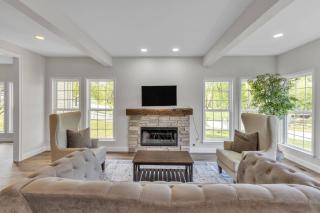 Serene 4BD/4BA Countryside +Hot Tub by Lake & Golf - Saint Albans - 2