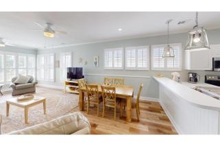 Litchfield Beach Retreat Lakeside Villa Serenity - Pawleys Island - 7