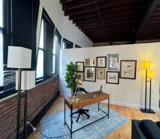 Sunny 2br W Office, Near Copley & Shopping - Boston - 6