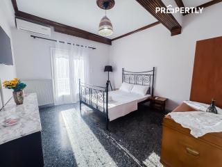 SeaSide Family House - Private Parking #PROPERTLY - Nea Kallikratia - 4