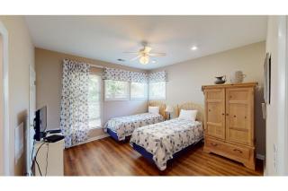 Coastal Charm 2BR Villa Lakeside Resort Amenities - Pawleys Island - 7