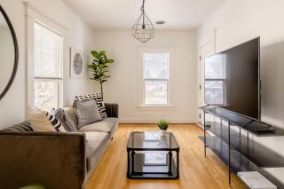 Hipster Vibe Apartment - Food Carts & Live Music - Portland - 0