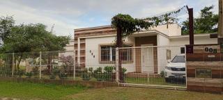 Casa Inteira - 3 Quartos - 11 Pessoas - Piscina infantil - 200m da praia - 4