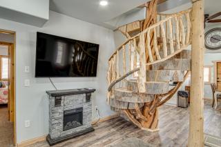 Family Home with Mountain Views in Circleville! - Circleville - 6