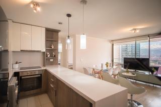 Premium 2BR 2BA Parque Arauco - Balcon con malla - Santiago - 1