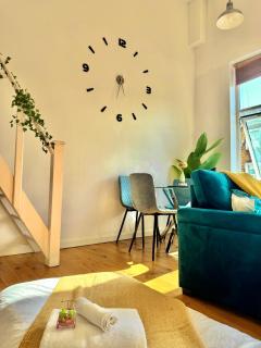 Cosy 1 BED w LOFT Sleeps 6 Close To Stations - London - 5
