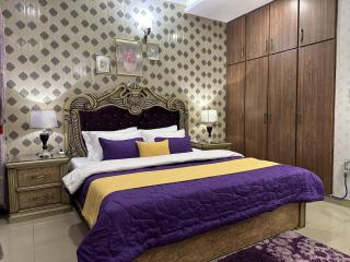 Stylish Luxe 2 BedroomLK Condo Close to GIGA Mall - Islamabad - 5