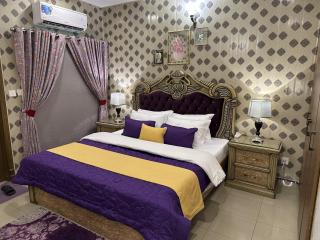 Stylish Luxe 2 BedroomLK Condo Close to GIGA Mall - Islamabad - 6