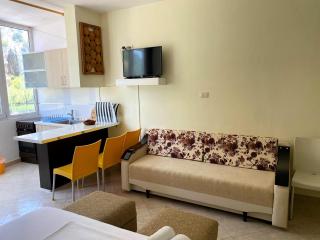 Seaside Studio Durrës - Durrës - 7