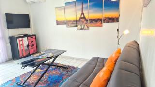 Appartement 2P, balcon, parking proche mer - Nizza - 0