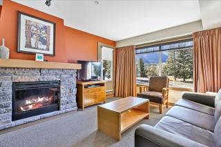 Modern 2BR Canmore - Balcony, Garden & BBQ - 6