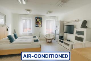 Alpesi Apartman Downtown - Sopron - 8